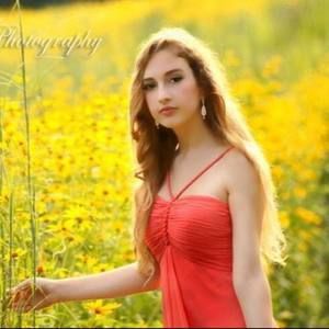 Meet your Posher, Caralyn