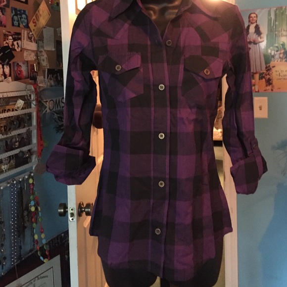 Cute purple/ black plaid shirt sz. XS NWOT