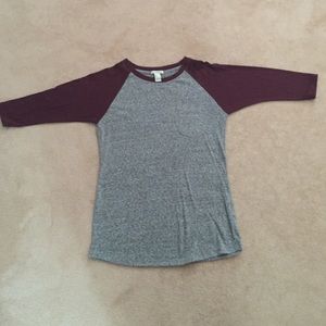 Gray and maroon baseball tee