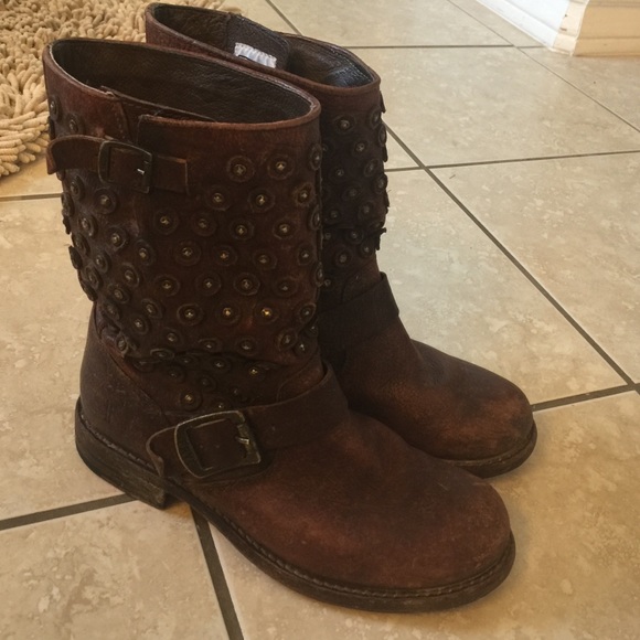 Frye Jenna disc boot