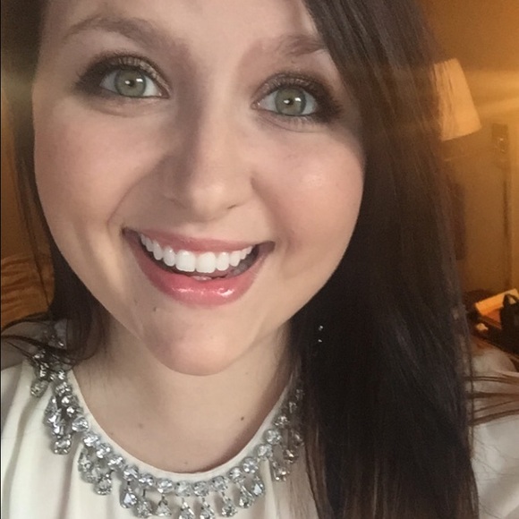 Meet your Posher, Kaitlyn