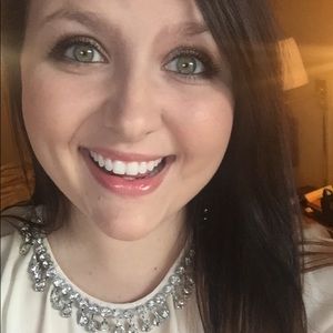 Meet your Posher, Kaitlyn