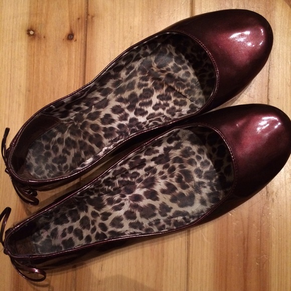 🎉 CLOSET CLEAR OUT Mulberry Flats Kenneth Cole