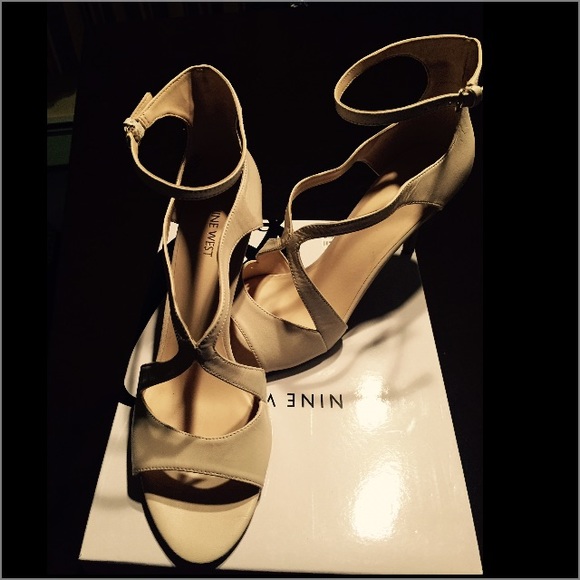 Nine West Strappy/open-toed heals