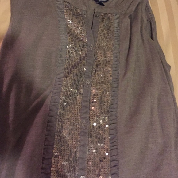 great sparkling top. - Picture 2 of 2