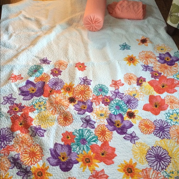 Cynthia Rowley twin quilt