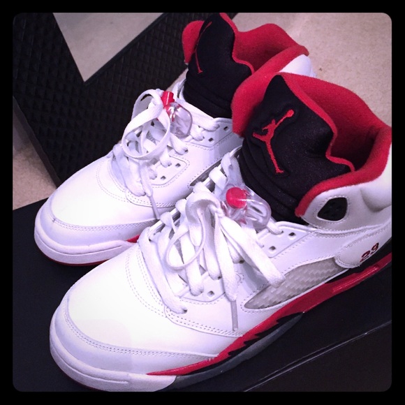 Jordan Shoes - Jordan Retros Fire Red 5s