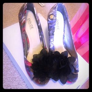 Women size 9 dolce heels by Mojo moxy