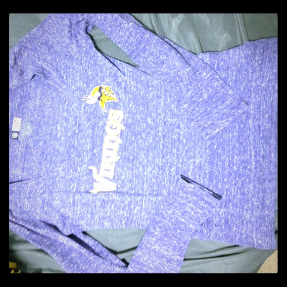 Minnesota Vikings long sleeved tee