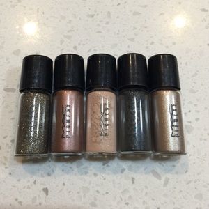 MAC powdered eyeshadow