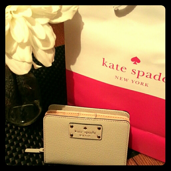MEGA sale!! Kate Spade Wallet