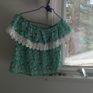 Floral Off the shoulder shirt