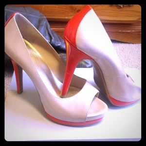 Size 9 and 1/2 Jessica Simpson heels