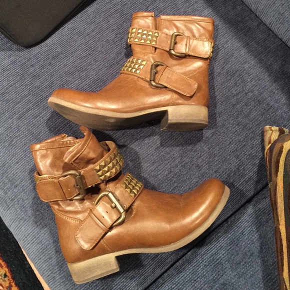 Brown studded trim ankle booties