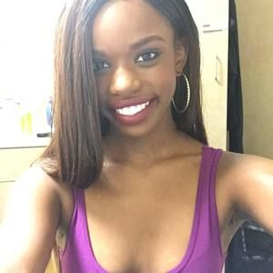 Meet your Posher, Nikki