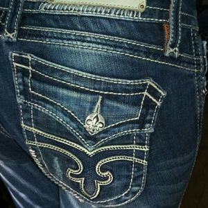 Rock revival capri 29