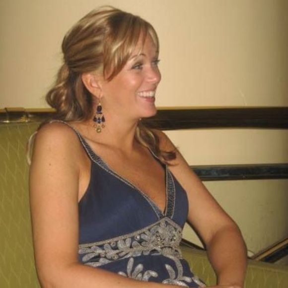 Meet your Posher, Jennifer - Picture 1 of 1