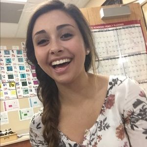 Meet your Posher, Lauren