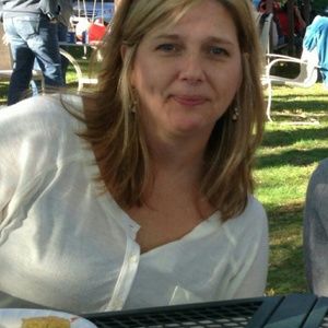 Meet your Posher, Deborah