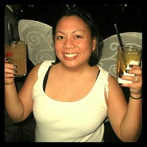 Meet your Posher, Adrienne