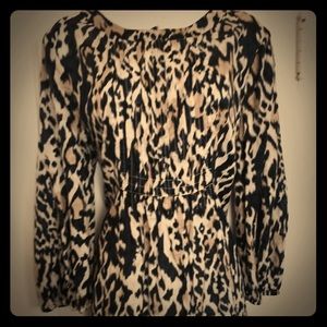 Tahari Top Size L 3/4 Sleeves Button Chest Blouse