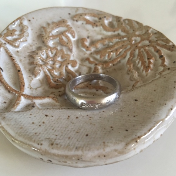 Me & Ro Eat, Pray, Love PRAY ring size 7