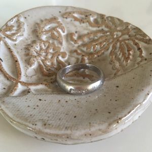 Me & Ro Eat, Pray, Love PRAY ring size 7