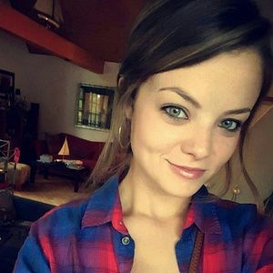 Meet your Posher, Courtney