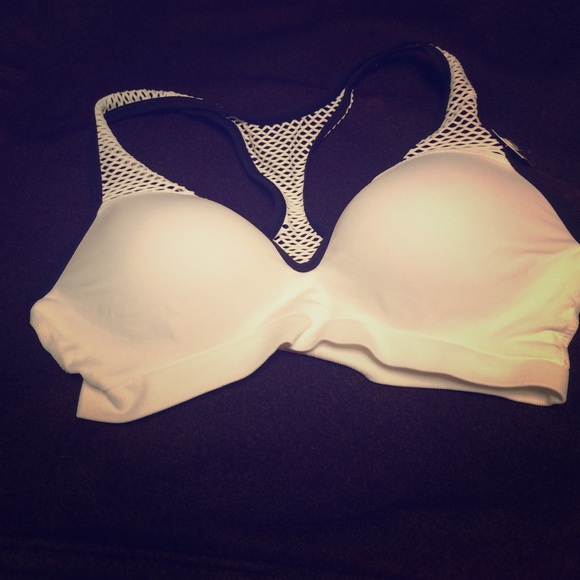 Brand new Victoria's Secret sports bra