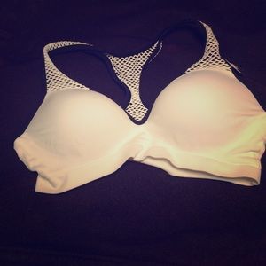 Brand new Victoria's Secret sports bra
