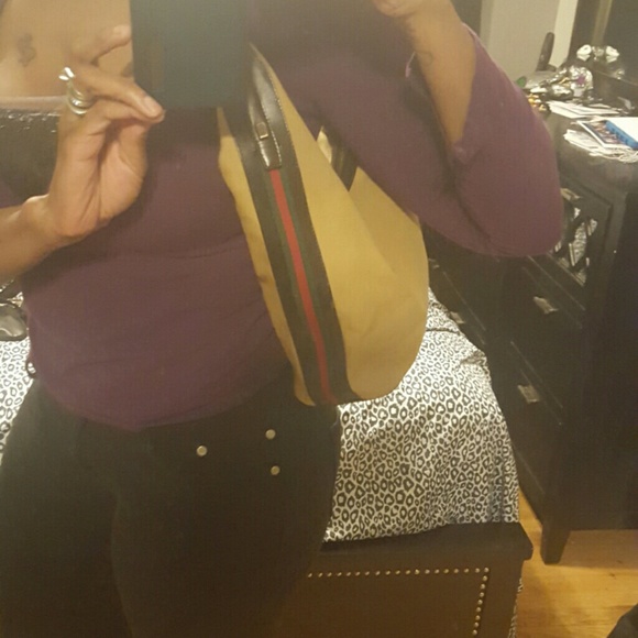 Authentic Gucci shoulder bag