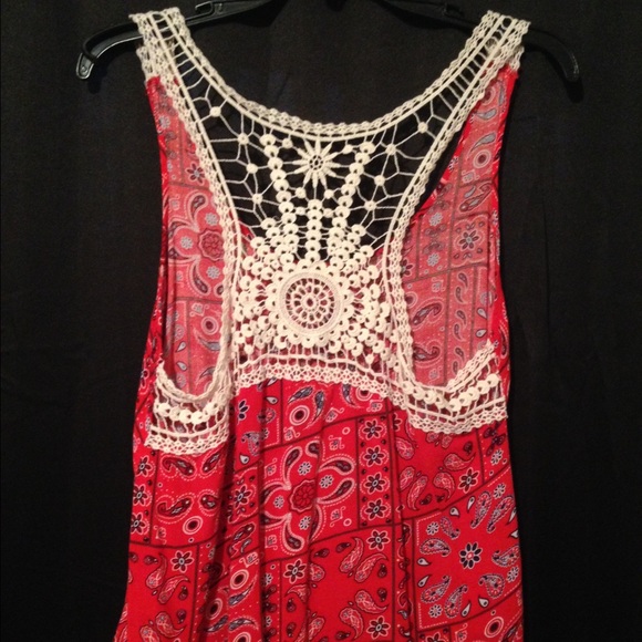 Top - Picture 2 of 2