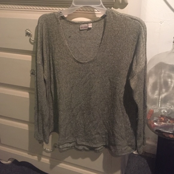 Green sweater. Crop