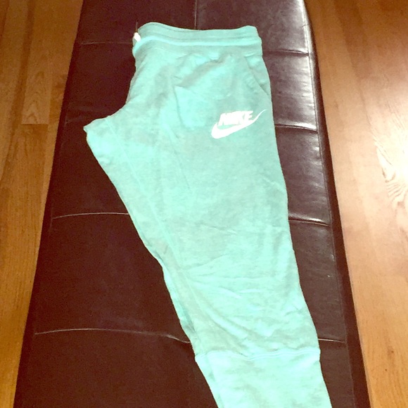 Nike Capri sweatpants