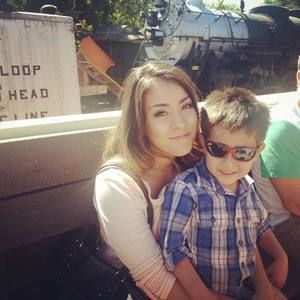 Meet your Posher, Alondra