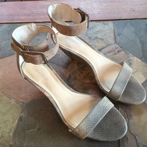 Calvin Klein Sandal Wedges Size 7 1/2