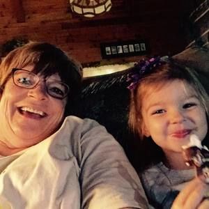 Meet your Posher, Vicki