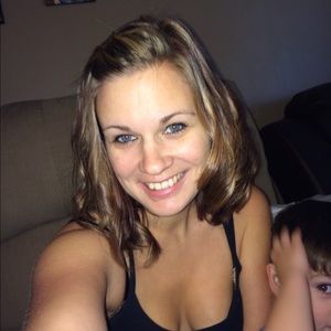 Meet your Posher, Tia