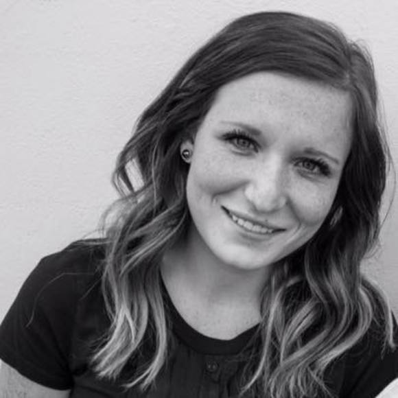Meet your Posher, Emily - Picture 1 of 1