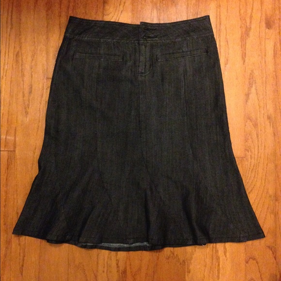 Dark denim skirt