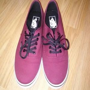 Low Pro Burgundy Vans 💕👟