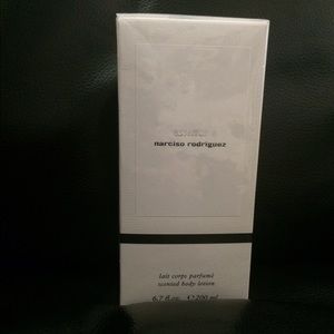 Essence Narciso Rodriguez Body Lotion
