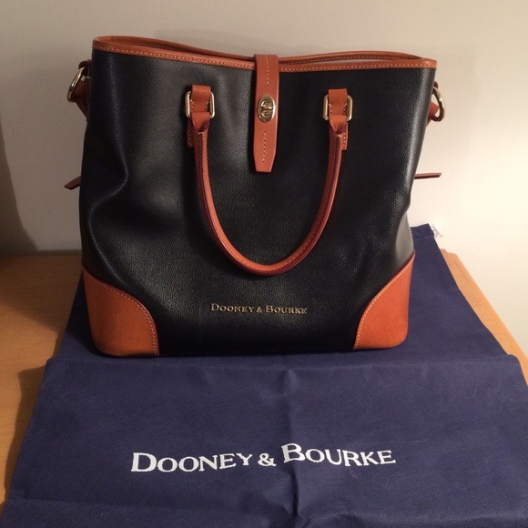 Dooney & Bourke Purse