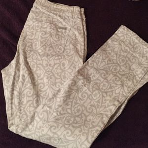 White House black market graphic jeans