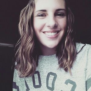 Meet your Posher, Hailey