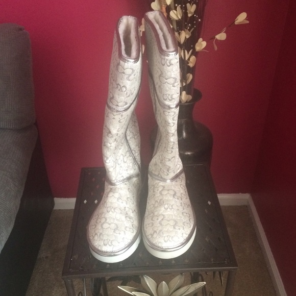 Coach signature boots