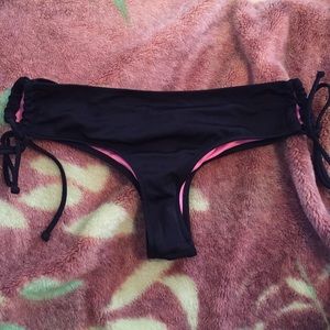Pink brand cheeky tie bikini bottoms!