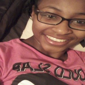 Meet your Posher, Nadia