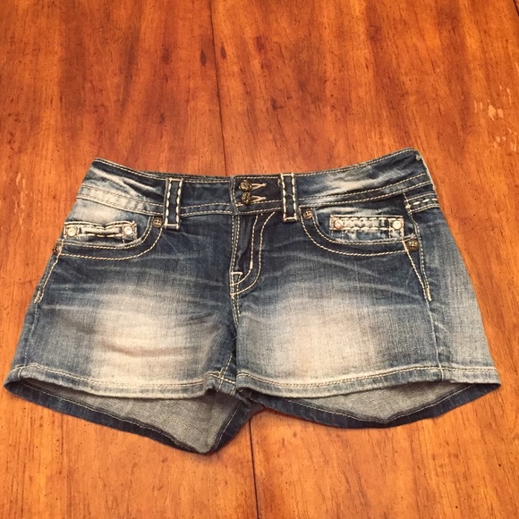 Miss Me Denim - Denim shorts