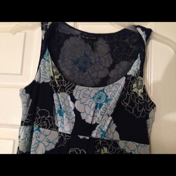 Top - Picture 2 of 2